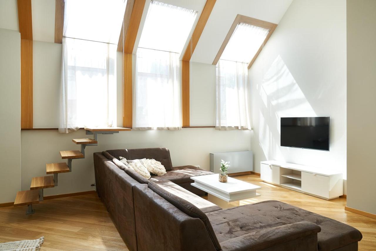 Alexander Apartment Riga Extérieur photo